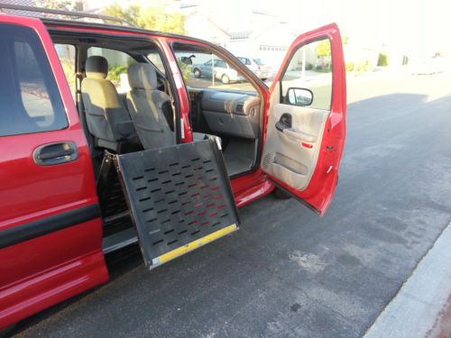 CHEVROLET VENTURE  WHEELCHAIR VAN HANDICAP VAN WITH LOW MILLEAGE, US $12,900.00, image 2