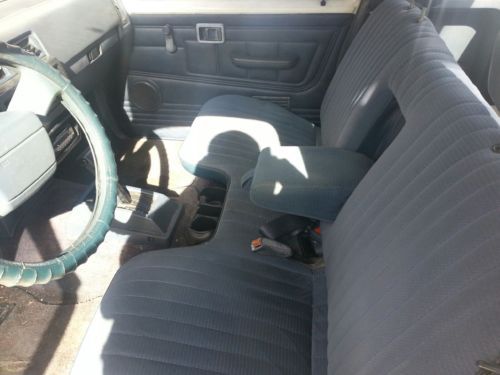1989 Nissan D21 E Extended Cab Pickup 2-Door 2.4L, US $3,700.00, image 11