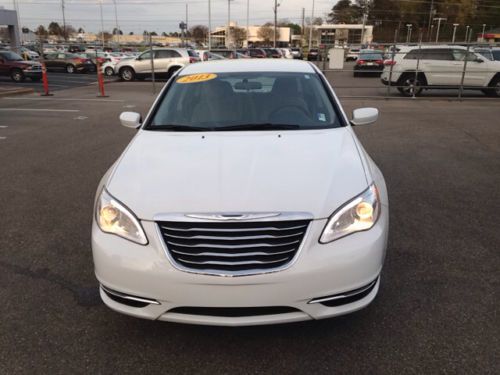 Clean Carfax One-Owner Alloy Wheels Stability Control Security System MP3, image 2