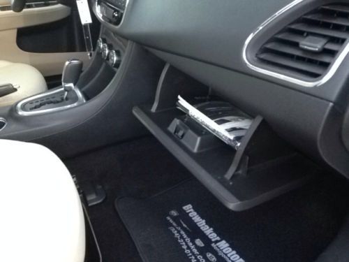 Clean Carfax One-Owner Alloy Wheels Stability Control Security System MP3, image 30