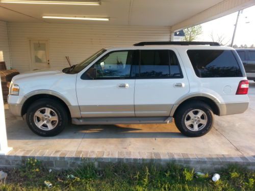 Ford expedition eddie bauer low miles excellent condition 2009 single owner