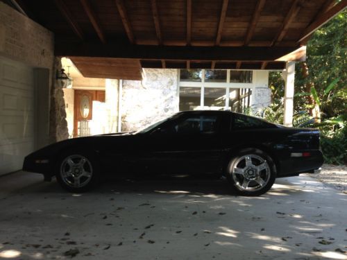 1989 chevrolet corvette coupe