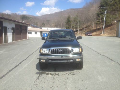 2003 toyota tacoma dlx extended cab pickup 2-door 2.4l