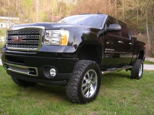 2011 gmc sierra 2500 hd denali crew cab, 6.6l duramax, 20&#034; wheels, rebuilt title