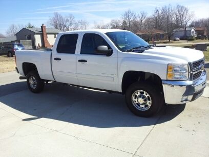 Chevrolet silverado 2500 hd crew cab with 6.6l duramax diesel &amp; allison trans