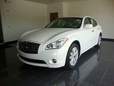 2011 infiniti m37x awd sedan