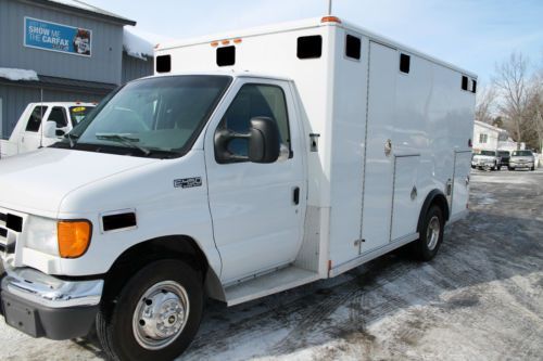 Clean low miles white e450 ambulance diesel auto power windows and locks cruise