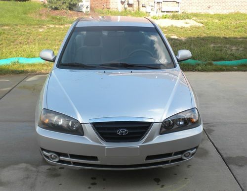 2004 hyundai elantra gls sedan 4-door 2.0l