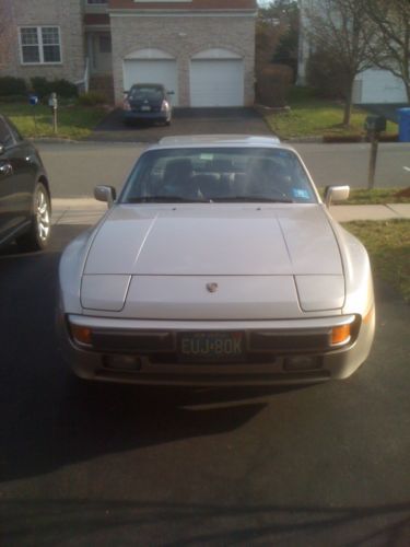 1988 porsche 944 base coupe 2-door 2.5l