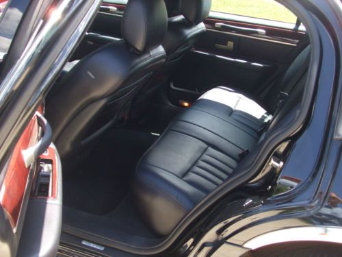 2004 LINCOLN TOWN CAR SIGNATURE SERIES, image 6