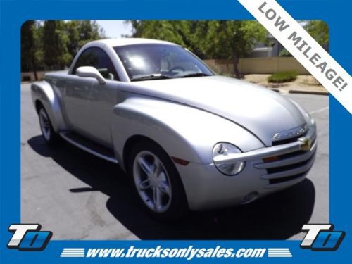 2004 chevrolet ssr base