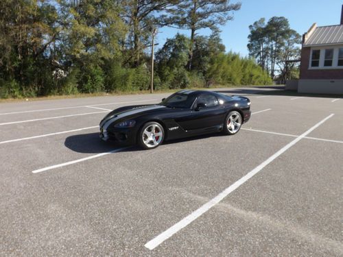 2006 dodge viper srt-10 coupe 2-door 8.3l