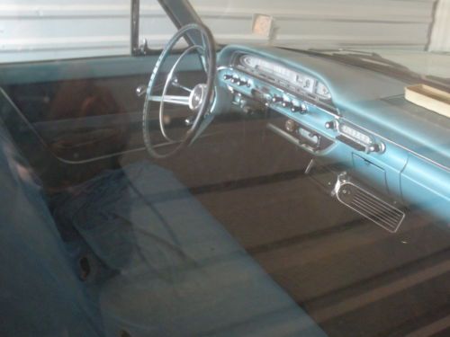 1961 ford galaxie base 5.8l