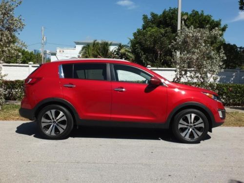 2012 Kia Sportage Fully Loaded Panoramic Sunroof,Leather,Back-up Camera & More, image 6