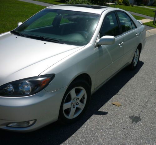 NR 2004 TOYOTA CAMRY SE V6 3.3L ENGINE 4DR SEDAN w/ ONLY 71K MILES, image 2