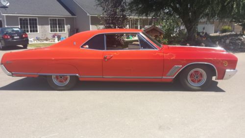 Red to orange fade paint with skulls and flames straight body runs great!