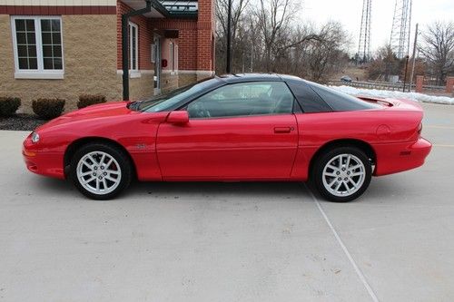 2002 chevrolet camaro ss coupe, low miles, auto, t-tops