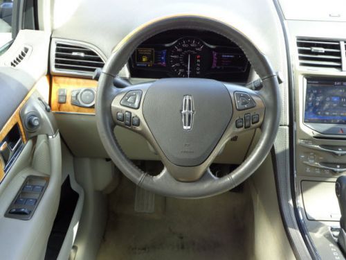 2011 lincoln mkx base