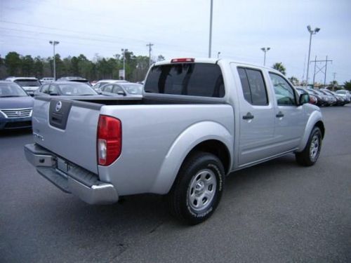 2011 nissan frontier s