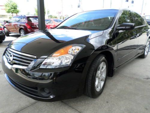 2009 nissan altima sl black! 54k miles! excellent condition