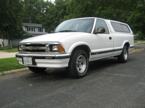 1995 chevy s10  v-6 longbed