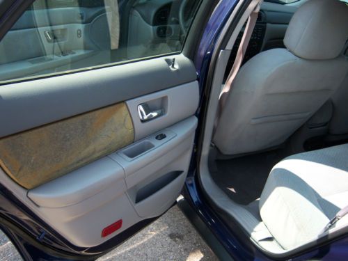 2001 Ford Taurus LX Sedan 4-Door 3.0L, image 6