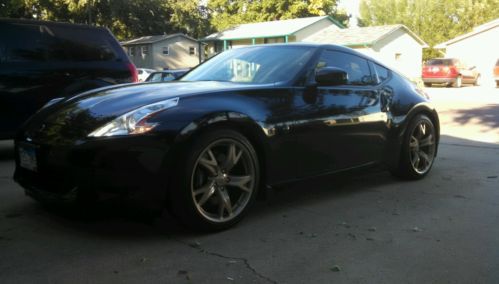 2009 nissan 370z manual sport package coupe 2-door 3.7l 6spd manual
