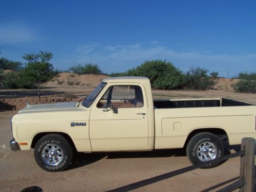 Dodge d100 slant 6 4 speed