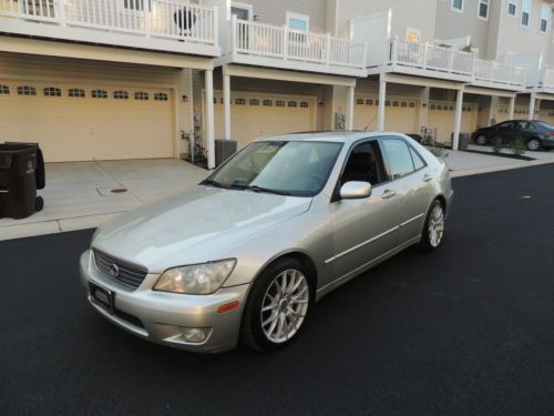 2002 lexus is300 base sedan 4-door 3.0l