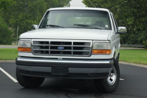 1995 ford bronco xlt  2-door 5.8l - 1owner all records from ford dealership