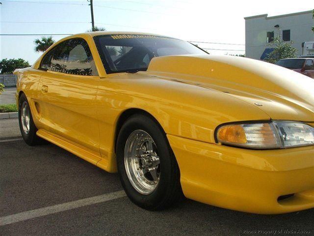 Ford mustang svt