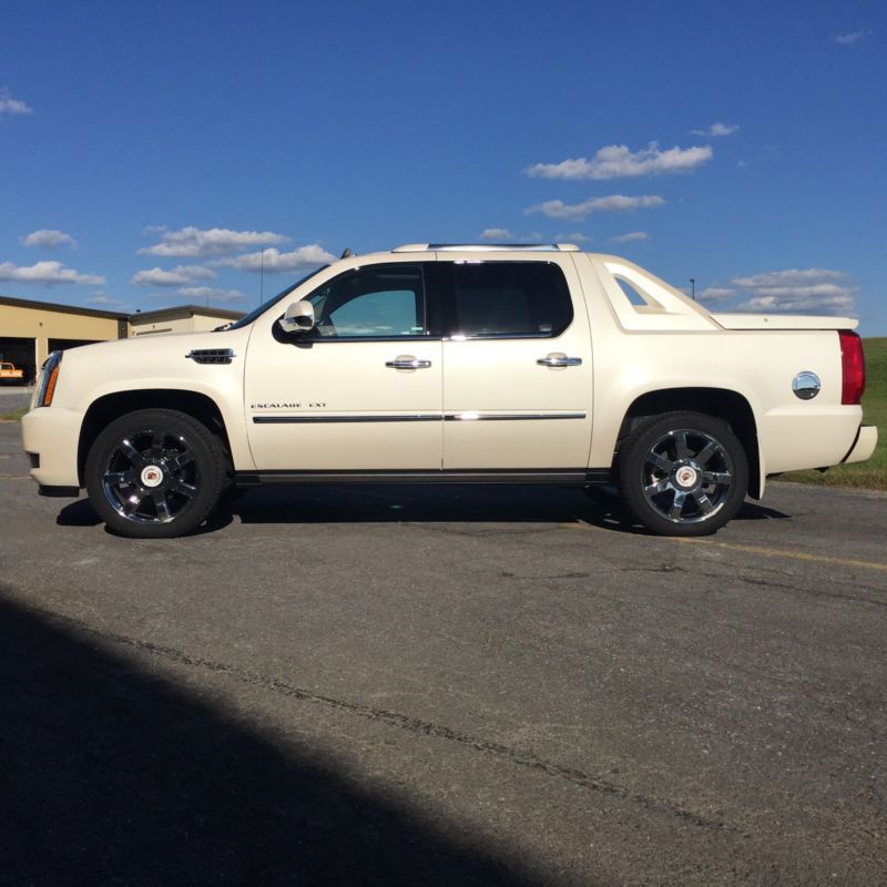 2012 cadillac escalade ext