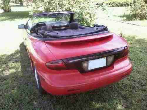 Wow Bright red pontiac sunfire GT convertible florida car with 96386 original mi, image 3