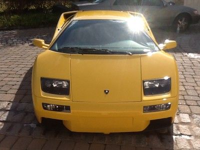 2001 lamborghini daiblo vt  low miles contact chris @ 630-624-3600