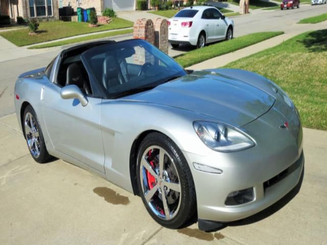 Chevrolet: corvette 4lt