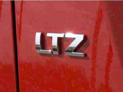 2011 AVALANCHE LTZ AC HEATED SEATS CD DVD NAV BCK UP CAM MOON ROOF PRK SENSORS, image 13