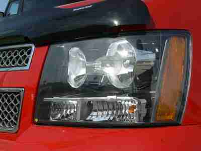 2011 AVALANCHE LTZ AC HEATED SEATS CD DVD NAV BCK UP CAM MOON ROOF PRK SENSORS, image 16