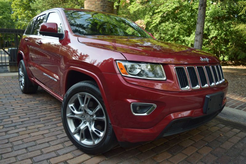 2014 jeep grand cherokee 4wd laredo-edition (with upgrades)