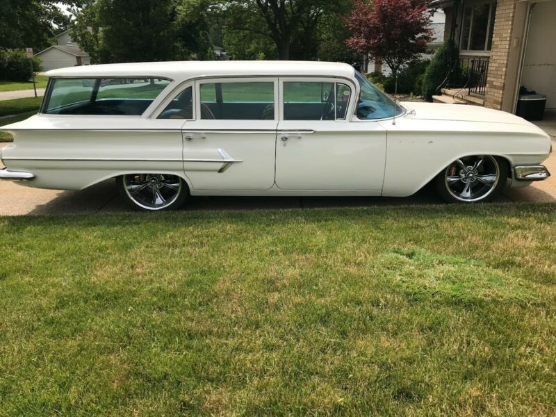 1960 Chevrolet Parkwood, US $16,800.00, image 2