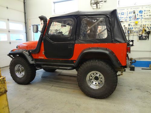 1983 jeep cj7, chevy 383 stroker, edelbrock multiport fuel injection, arb locker