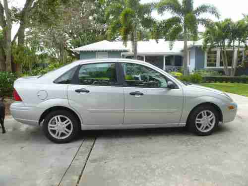 FORD FOCUS SE GREAT COND GAS SAVER NO RESERVE, image 6