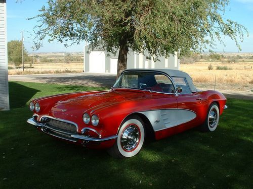 1961 chevrolet corvette