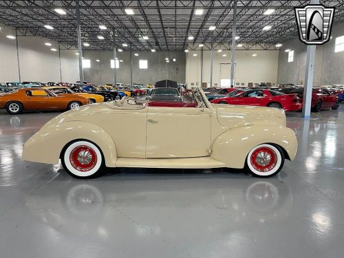 Ford Standard / Deluxe