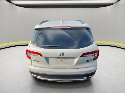 2022 honda pilot awd touring 7 passenger