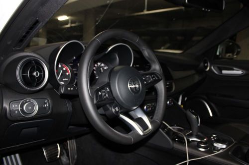 2022 Alfa Romeo Giulia, US $27,149.99, image 7