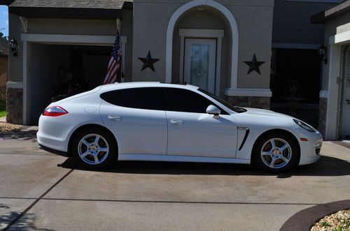 2011 porsche panamera base hatchback 4-door 3.6l