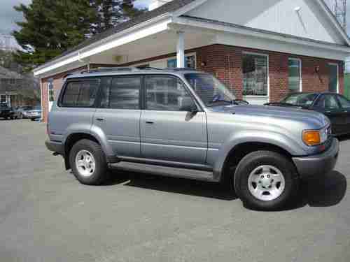 1997 Toyota Land Cruiser Base Sport Utility 4-Door 4.5L, image 2