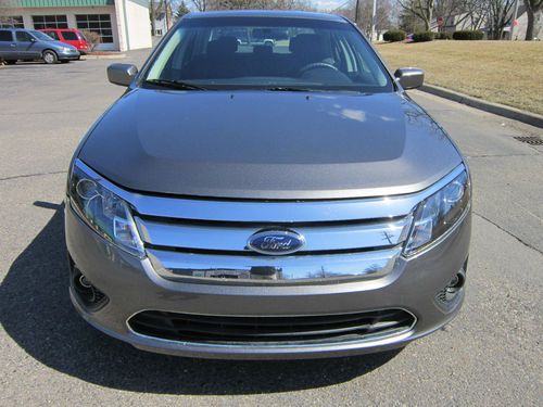 2012 ford fusion se, low miles, clear title, wheels, 4 cyl, factory warranty !!!