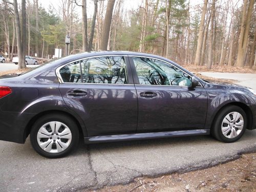 2010 subaru legacy 2.5i limited sedan 4-door 2.5l