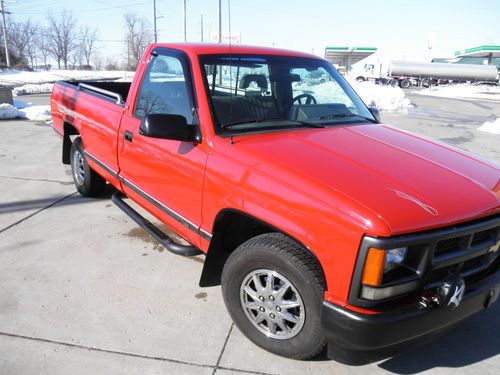 1993 chevy cheyenne pickup 80k mileage excellent condition garaged